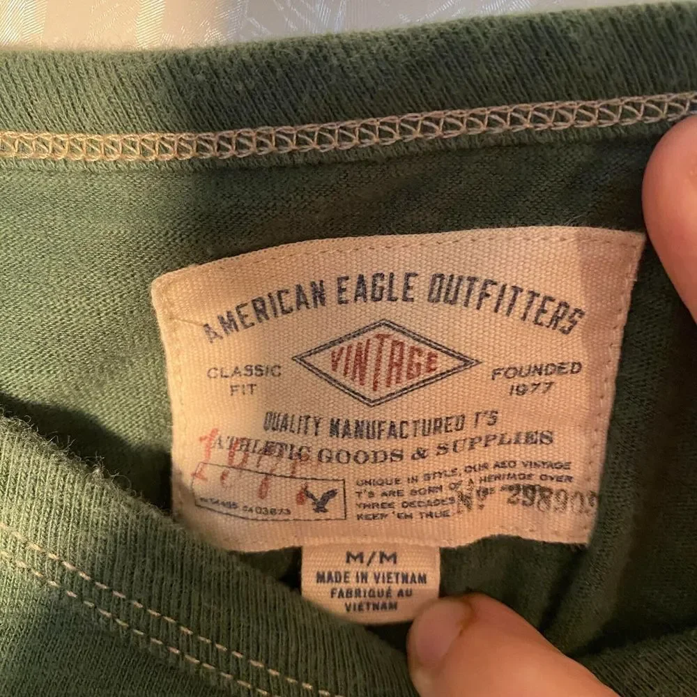 American Eagle T Shirt Green Native American Head Dress Graphics Unisex Adults - Picture 4 of 7